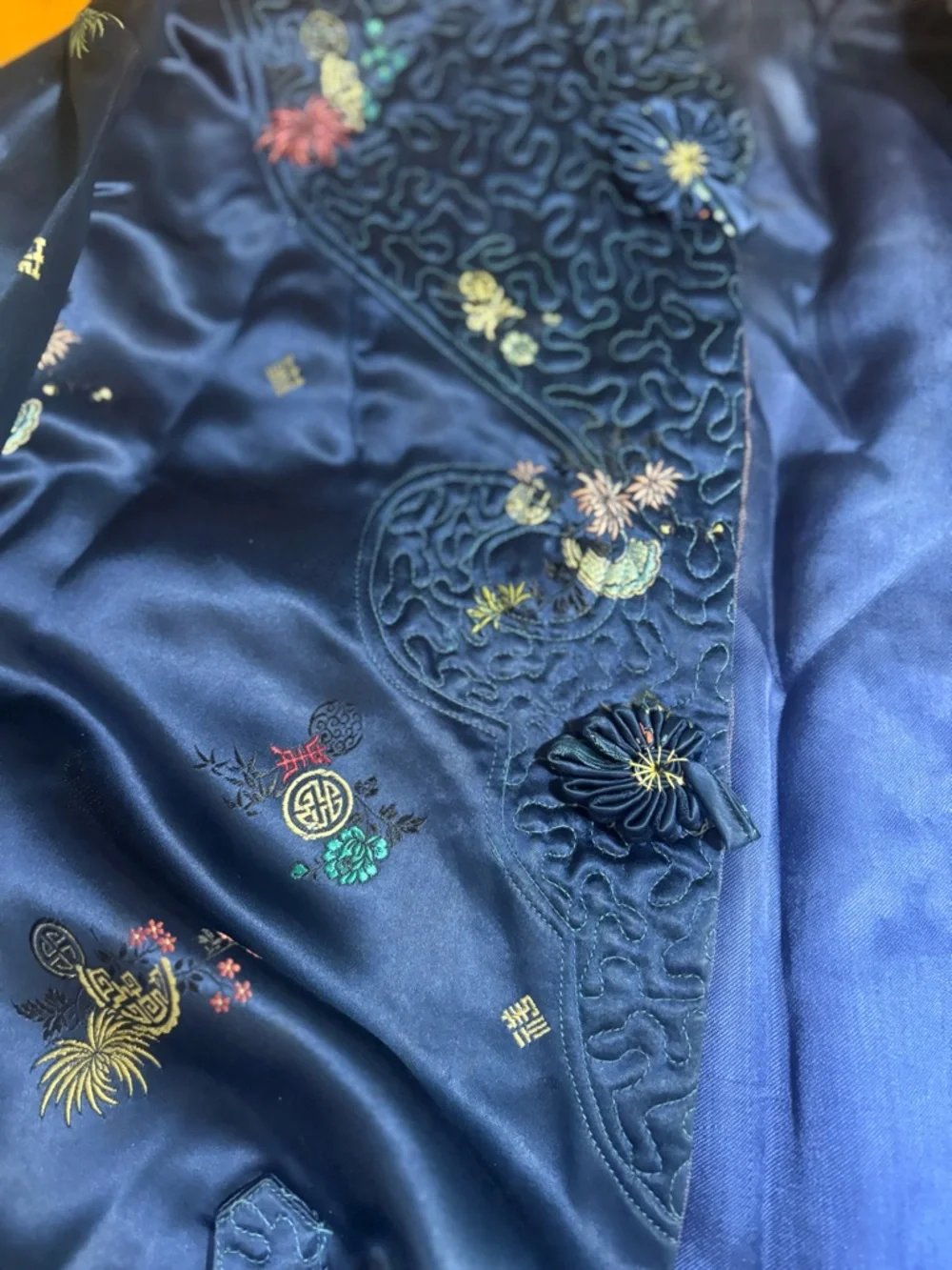 vintage Peony Brand Shanghai China embroidered blue brocade robe - Picture 8 of 13